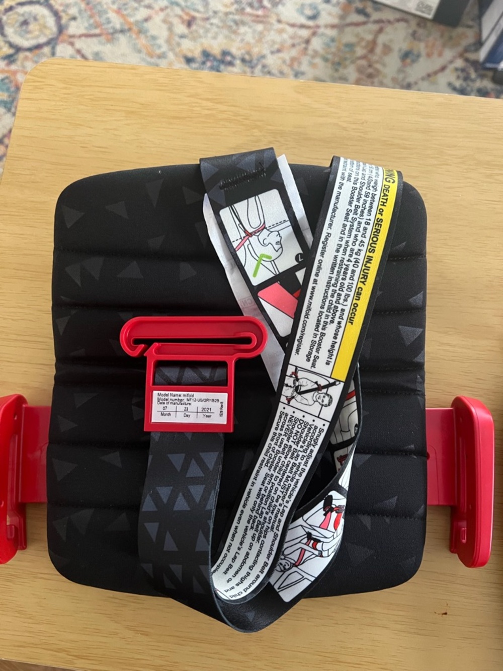 Mifold travel booster seat charcoal gray - Picture 3 of 4